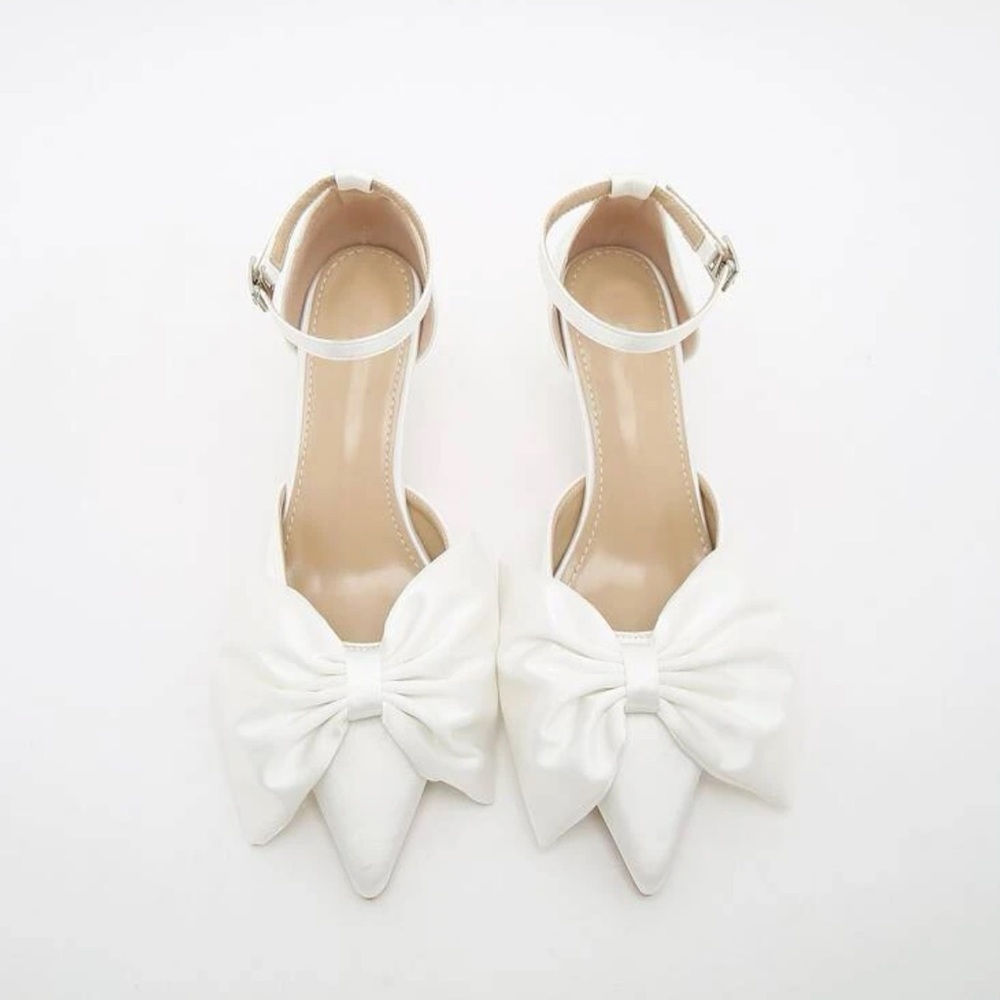 White bow pointed toe ankle heels / stilettos